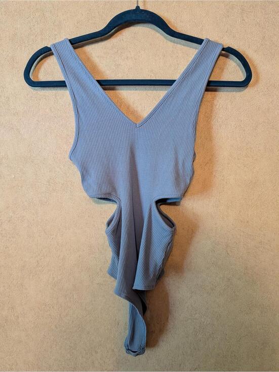 American Eagle Outfitters Tops - AMERICAN EAGLE blue ribbed cut out bodysuit sz S